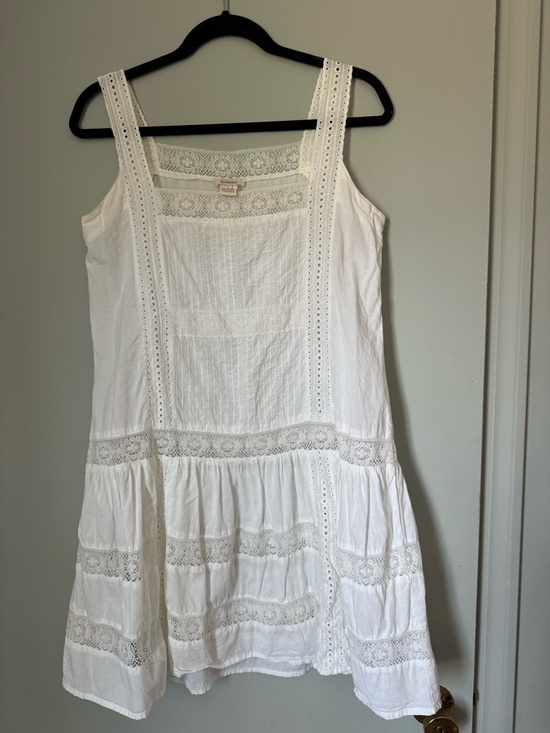 Sundance Dresses & Skirts - Sundance White dress with lace trim &eyelet details